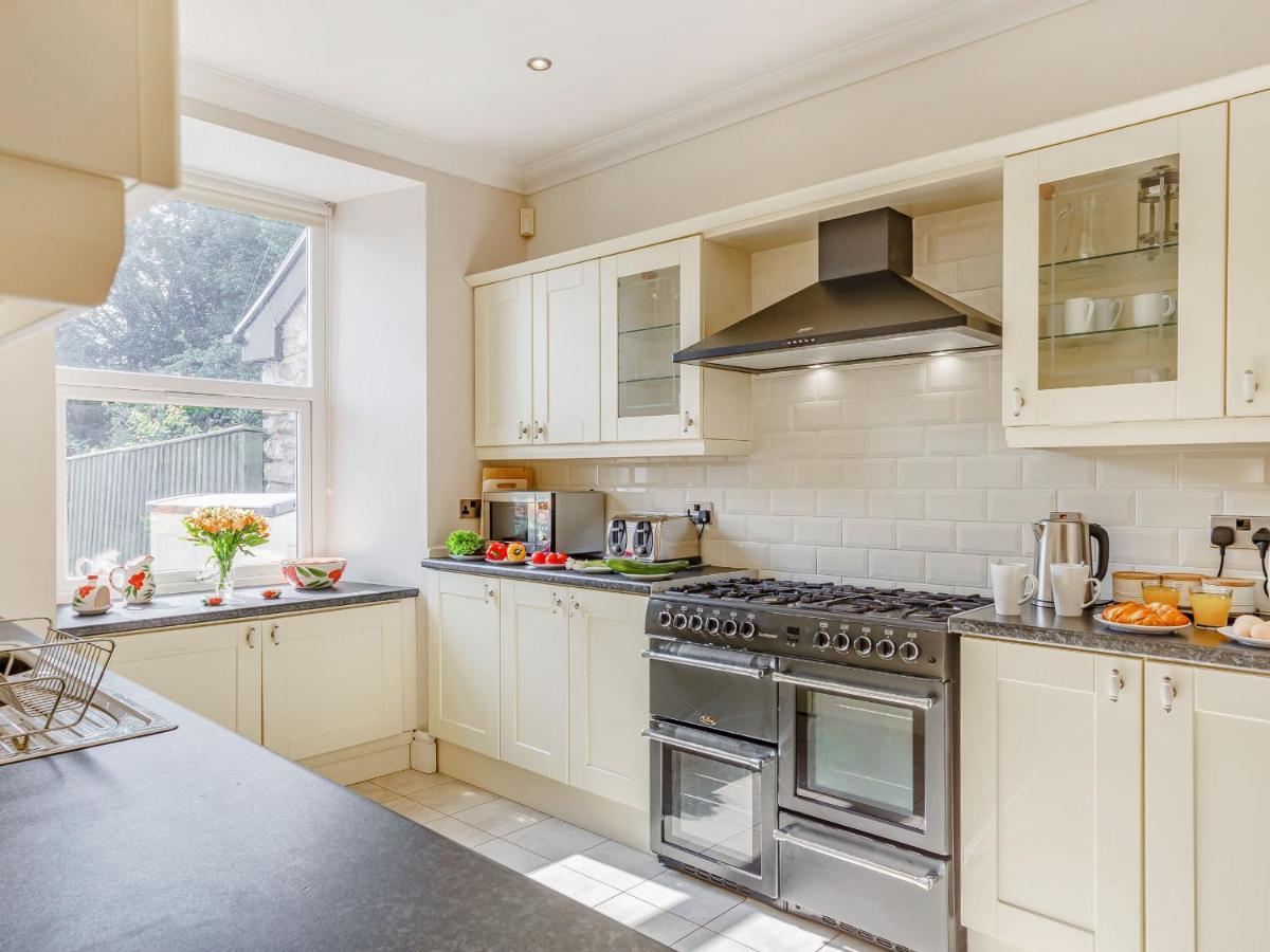 Villa Menai View Llanfairpwllgwyngyll Esterno foto